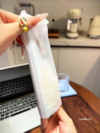 挖到宝!小王子和狐狸的梦幻联动手机壳,颜值炸裂💥#小王子手机壳 #治愈系好物 #手机壳推荐 #可爱手机壳 #小众手机壳