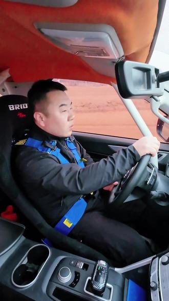 长城炮赛前试车
#2026中国黑河瑷珲首届冰雪汽车集结拉力赛 #长城炮 #飞驰人生 #硬派越野 #拉力赛
@🌟边边--边靖雅✨ @爱家人爱赛车 @小天钉子胎 @关宇 S-ONE 🇨🇳 🛵🚗💨 @GT车速 @标驰赛车边志国 @