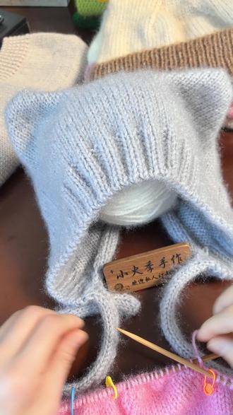 小火季手作
小熊护耳帽教程三#爱编织