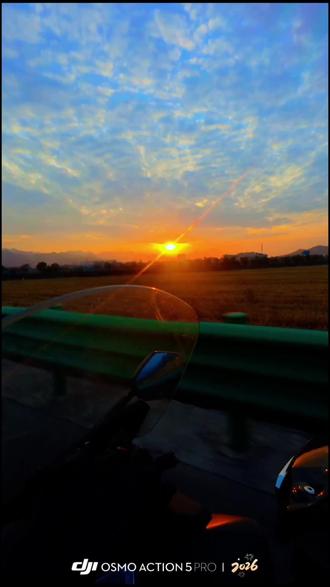 夕阳西下。断肠人在天涯#视频音乐 #bgm