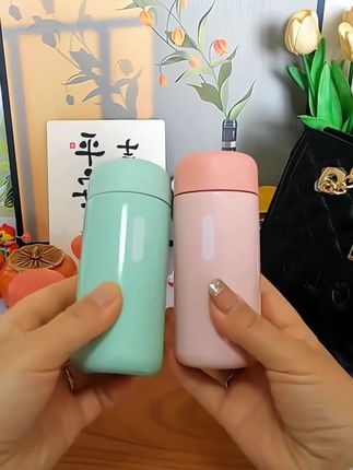口袋杯学生便携刻字保温杯小巧保温杯网红可爱水杯女士多功能#不锈钢保温杯#口袋杯 #网红水杯#携带方便 #超便宜超划算@抖音小助手
