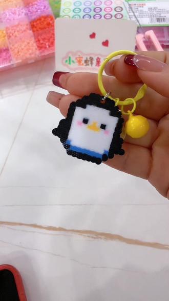 拼豆也太好玩了,女儿手机电视都不玩了!#拼豆 #拼豆教程 #解压 #手工diy