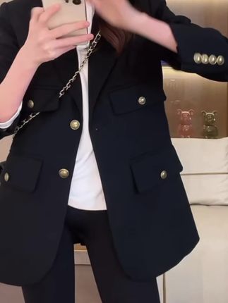 2025秋季高级感多口袋设计感气质休闲时尚百搭黑色西装外套女#日常分享 #万能的抖音 #看过来 #衣服穿搭