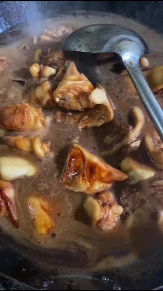 鲜椒猪蹄满满的胶原蛋白,美容养颜,女士们的首选