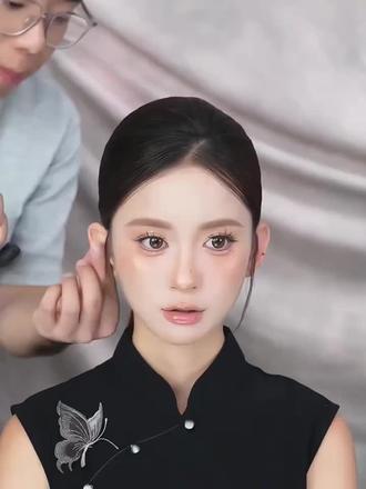 显脸小的变美小心机!!#精灵耳贴 #精灵耳#精灵耳贴怎么贴 #头包脸 #姐妹们这小东西太绝了