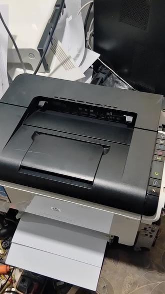 惠普1025nw配置无线网络,配置好以后要想恢复出厂设置也可以进入后台重置#惠普打印机网络设置#惠普打印机恢复出厂设置