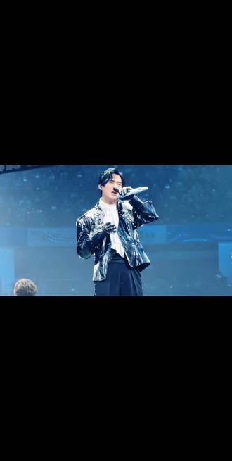 仔,真想把你那手指拿开😂
#恒星之城巡回演唱会 #周渝民#言承旭 #阿信 #吴建豪