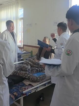 སྡོད་བཅོས་ནད་པའི་ནད་བཅོས་ཞིབ་གཤེར་ཆེན་མོ