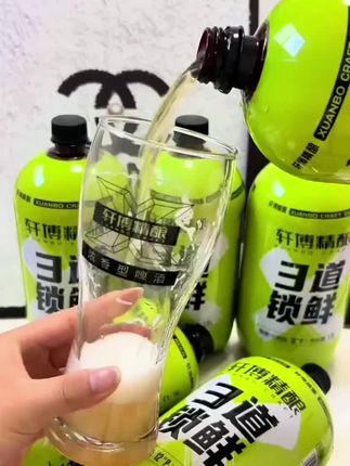 #dou上热门 #轩博精酿12P麦芽度「3道锁鲜啤小麦啤1.5L*6桶#精酿啤酒#啤酒