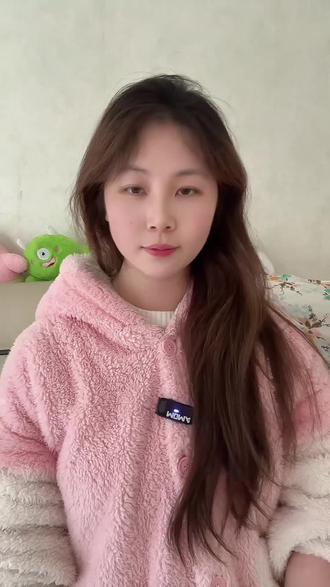 自拍照怎么变证件照?生活照怎么改证件照?华为、小米、vivo、苹果手机如何用手机拍证件照?一寸证件照的尺寸是多少? 华为苹果手机怎么拍一寸证件照?蓝底证件照片一键生成,白底证件照一键生成。怎么把照片变成一寸证件照?教你在家手机自拍一寸、二寸证件照片。#一寸照片制作#自制一寸照片方法 #自拍照改证件照#蓝底证件照 #入学照