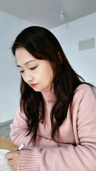 英语名词加-less,表示:“没有……的”,“缺乏……的” 英语名词加-less,表示:“没有……的”,“缺乏……的”,知道这种构词法,你学过的许多单词就会立刻double#英语 #英语口语 #零基础英语 #英语学习 #英语启蒙