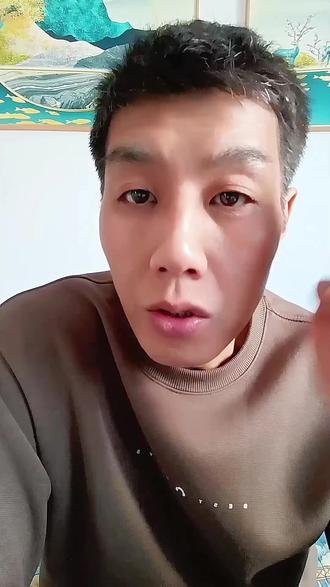 2026年第一“祸”!重庆小姐姐喊网友按猪,结果全村被豪车围到水泄不通,文旅都看傻了