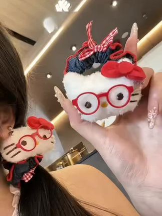 学习了两天,学到了好多干货。之前我踩过好多 坑,都是被訓韭菜的。账号做得乱七八糟,不出单,没有流量,现在明白了怎么样账号定位,打标签,找 素菜,发布作品等等,终于看到希望了,之前自己做的都怀疑人生#我在抖音买买买