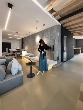 早秋穿搭一整套设计感时尚性感露背系带上衣中长款拼接牛仔裙套装