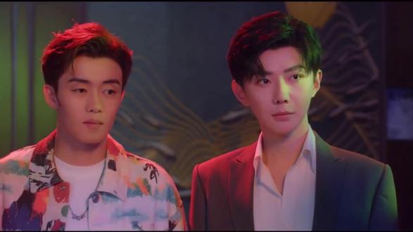 游游后退了一步,心里还是很在意的吧#追剧 #游书朗樊霄