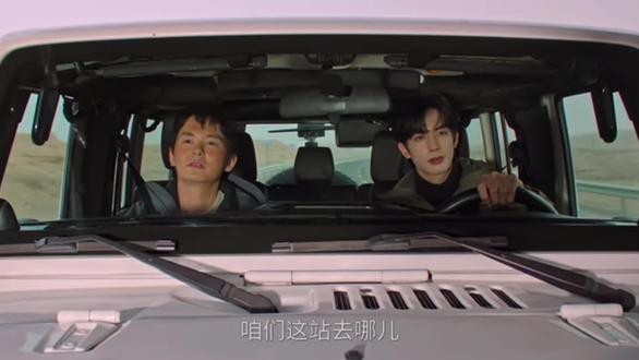 交响丝路,如意甘肃。感谢剧组在此取景,今天忽然在23集中和24集开头看到了我的家乡。给自己家乡小宣传一波西北欢迎您武威欢迎您!#骄阳似我#光伏 #武威 #2026出发去甘肃 #宋威龙