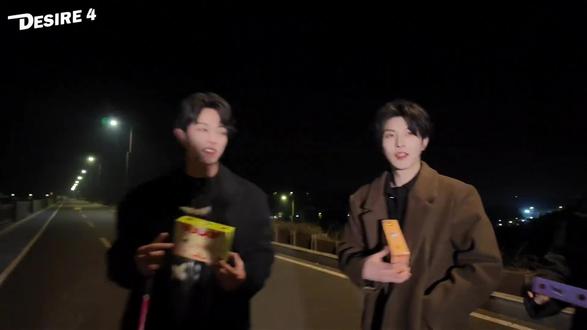 邱邱:那你退半步是什么意思?是想和我划清界限?阿星:我没有我不是 #新年快乐 #放烟花 #我担秒了全世界 #帅哥