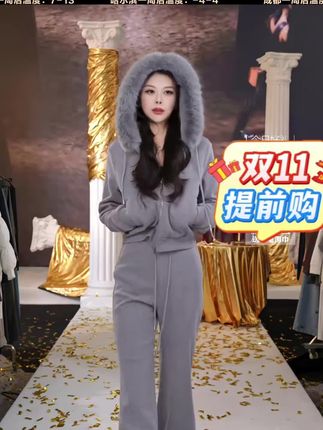 【加绒加厚套装】救命!这套加绒套装直接焊在我身上了!大毛领一整个显贵气,配的喇叭裤巨藏肉,再内搭件高领毛衣,保暖和时髦直接双杀,冬天出门回头率爆表✨冬天懒人穿搭必备!氛围感拉满!