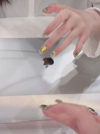 #好看的美甲 #美甲  #美甲款式分享 #纯手工穿戴甲#穿戴甲随意摘戴