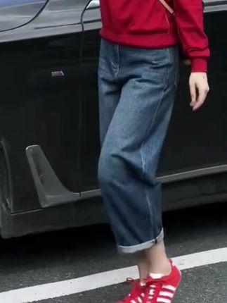 #卷边显瘦宽松牛仔裤#新款显瘦百搭#时尚洋气减龄
