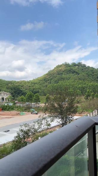 我在问 星河丹堤边上的亚公顶公园前,在建什么,求解答
#惠阳星河丹堤 #亚公顶山 #景观阳台视野好