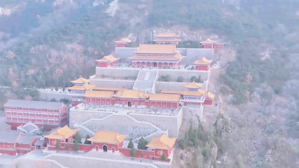 与惠感寺相逢,听甘露寺梵音,于金盆顶观云起。山不语,寺无言,人心自安。#马亓山 #惠感寺 #天马岛 #莒县 #莒南