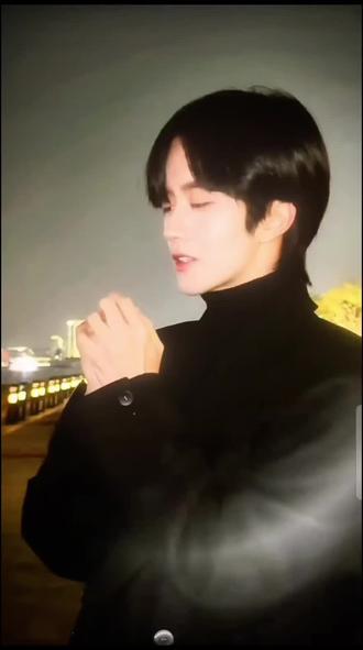 祝同担友友们:2026新年快乐,愿你们在烟花的绽放下,新的一年里都得偿所愿,朝朝暮暮慕岁岁皆平安#创作灵感 #新年快乐 #向烟花许个愿 #黄星邱鼎杰 #星邱