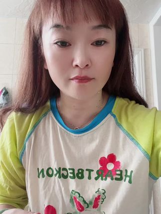 这个粉底液超级的好用。爆汗爆雨一整天都不脱妆的,非常的细腻服帖,还很实惠#悦人不如悦己
