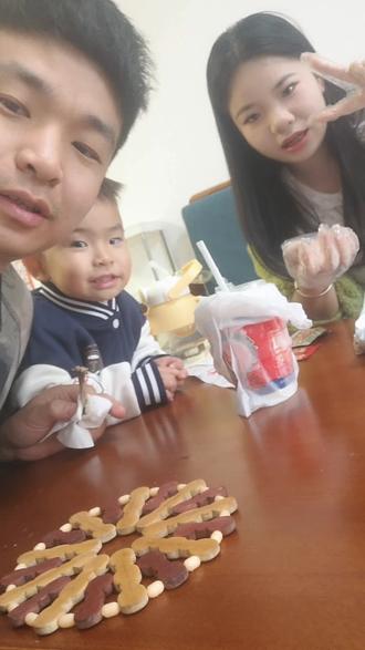 清远到底去哪里跨年好,今年的烟花好看吗?可惜太塞车了#清远 #日常vlog #清远游玩攻略 #记录真实生活 #带娃日常