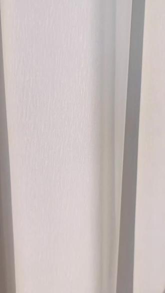 儿时夏天的蜀葵,在记忆的深处不停绽放。它与蝉鸣一起,灿烂在宫崎骏的绘画世界里。 #画笔下的世界 #风景画 #一起学画画 #我的花画世界 #跟着抖音学画画