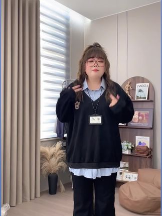 加大300斤可穿宽松学院风假两件拼接卫衣#大码穿搭 #百搭卫衣 #假两件卫衣 #学院风穿搭 #拼接卫衣