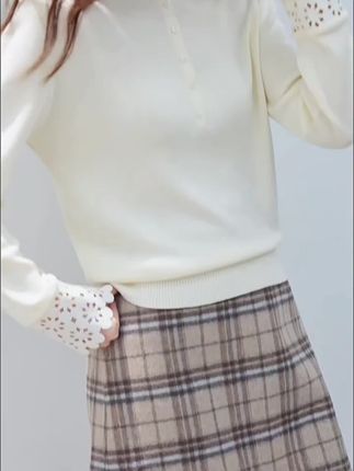 OSA/欧莎 镂空蕾丝拼接针织衫女高级气质百搭圆领上衣S125C16004#源头工厂 #新款上新 #爆款热卖中