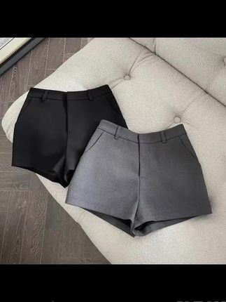 灰色西装短裤女黑色短裤秋季外穿爆款2025新款高腰显瘦女团热裤#短裤推荐 #显瘦穿搭 #西装裤推荐