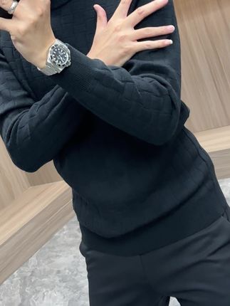 上手摸!这质感,抗起球设计,软糯亲肤,隔着屏幕都能感受得到 #秋冬穿搭 #针织毛衣 #好物推荐🔥 #面料柔软舒适 #谁穿谁好看