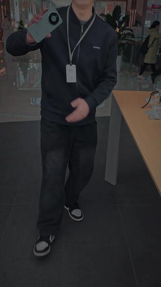 #mate80 日日新红包马上过期,损失的可是一个国补呀。现在购机不仅享受日薪红包还有专属礼品和专属价格。#用红枫准出片 #成都同城