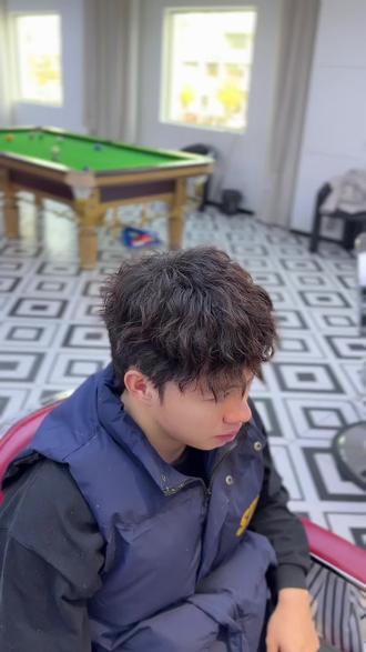 中国泗阳人民2026马年大吉,马到成功#发型推荐 #男士发型 #男生烫发 #理发前后对比 #根据脸型设计发型