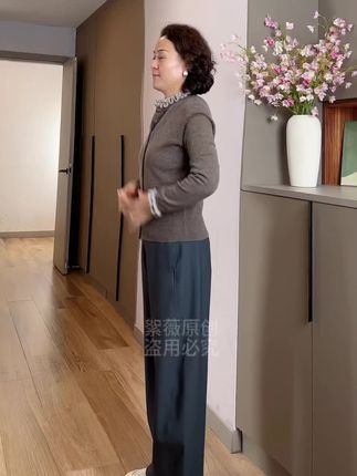 #休闲慵懒穿搭 #遮肉显瘦遮肉减龄 #洋气上档次 #不挑年龄不挑身材 #窄版香蕉裤