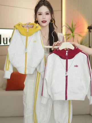 女童2025秋季新款韩版洋气撞色测拉条外套+裤子套装#高质量童装 #每日套装分享#童装搭配#秋季穿搭#潮童穿搭