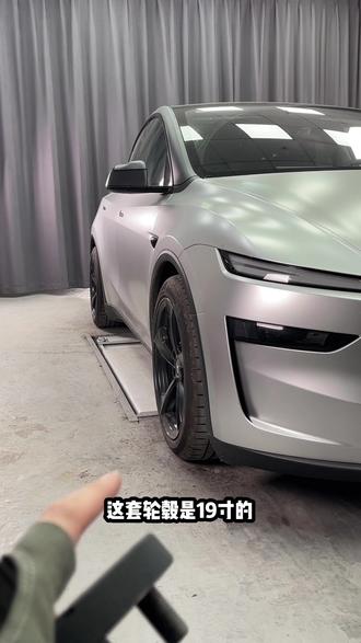 绝了!法兰盘装上,车子瞬间拥有饱满风范! #特斯拉焕新y #bonoss法兰盘 #轮毂齐边