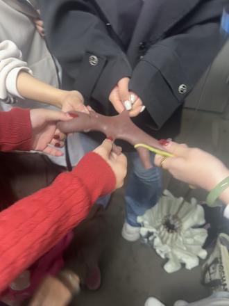 娜塔莎还是太有魅力了,姐姐们爱你哟#娜塔莎日常生活 #娜塔莎