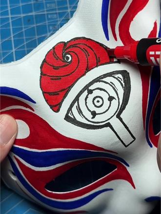 原声解压绘画在面具上带土的面具。 #纯手绘作品 #日常瞎画 #写轮眼 #火影忍者 #跟着抖音学画画 @抖音小助手