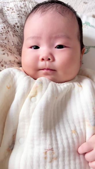 #胖娃娃 #婴儿成长 #乌兰巴托的夜 #鲁冰花哄孩子
102天的宝宝
越来越有意思了
哈哈哈哈