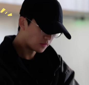 EP想法~小黄真的是很有自己想法~
#黄子弘凡 #黄子弘凡晚一点绿灯 #概念