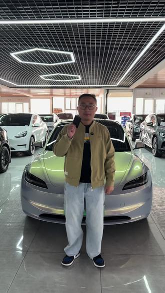 带FSD的特斯拉model3也是第一次见#FSD #特斯拉焕新版model3 #特斯拉二手车 #太原靠谱二手车