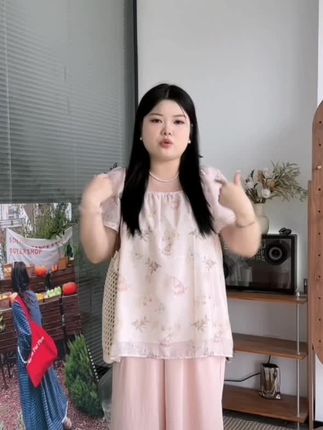 大码胖mm夏季新款禅意风粉色蝴蝶短袖:/ 上衣高腰山本裤两件套套装#连衣裙穿搭#夏季连衣裙#两件套穿搭#甜美穿搭 #甜美穿搭