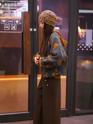 #秋冬时尚穿搭 #减龄气质 #品味穿搭 #谁穿谁漂亮 #这么穿有点时髦 @DOU+上热门 @DOU+小助手