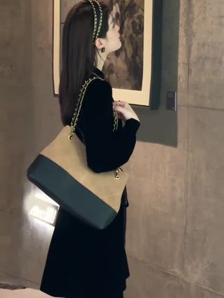 法式赫本风轻奢连衣裙#女神范名媛裙 #黑色高级感穿搭 #设计感 #vlog时尚 #气质轻熟风