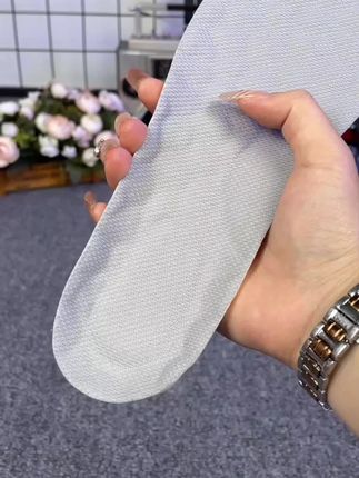 超软加厚云朵运动鞋垫艾草防臭吸汗减震透气踩屎感软底#看过来 #升级款 #透气 #足部健康 #助手抖音