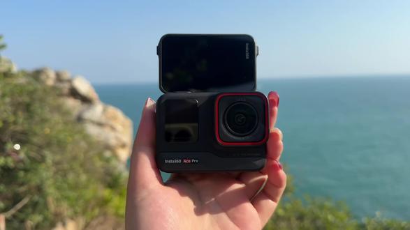 攻略教程Ace Pro更新后直出封神!!!
家人们谁懂啊!我的Insta360 Ace Pro AP1刚更
完固件,直接挖到宝了