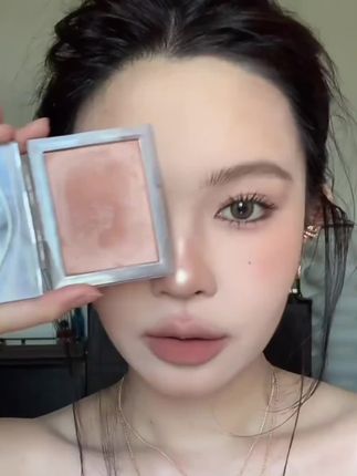 原生感裸杏色腮红,一颗化全脸超百搭 !#腮红打法 #腮红推荐 #腮红的正确画法
